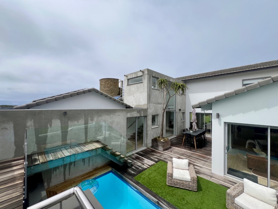 5 Bedroom Property for Sale in Oubaai Western Cape